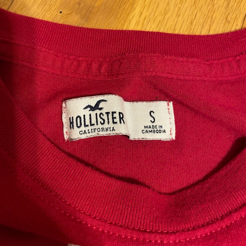 HOLLISTER SHIRT BUNDLE - Picture 7 of 7